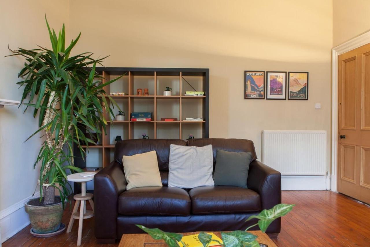 Amazing 4 Bedroom Apartment Just Off The Meadows Edimburgo Esterno foto