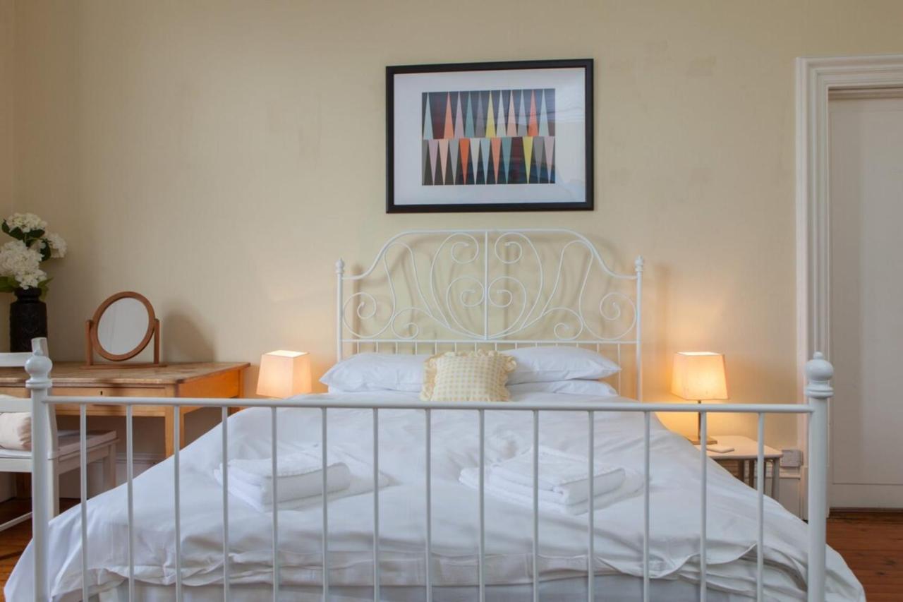 Amazing 4 Bedroom Apartment Just Off The Meadows Edimburgo Esterno foto